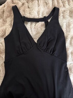 Susana Monaco LBD black medium sexy body con halter